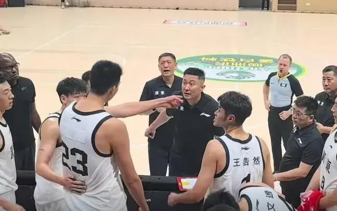 div, 而且广东男